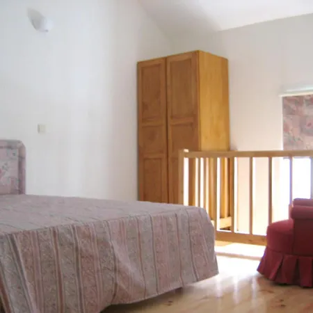 Апартаменты With One Bedroom In With Shared Pool And Balcony